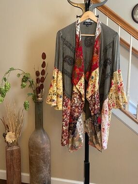Young Threads Patchwork Bell Sleeves Kimono Multicolor Embroidered Size Medium
